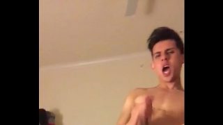 Peru gay joven  WHATSAP  51917905065